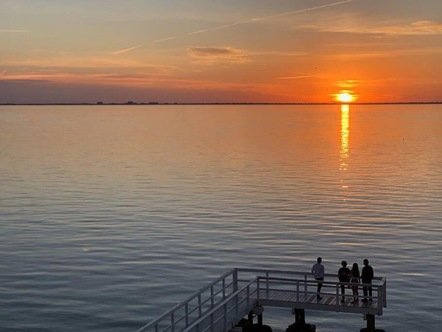 The Great Escape - Panoramic Sunset Views Villa Tampa Kültér fotó